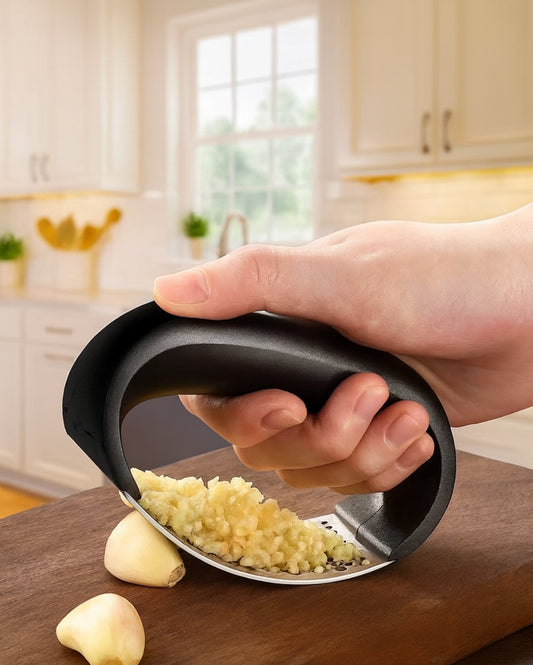 Stainless Steel Garlic Press – Manual Garlic Mincer & Chopping Tool
